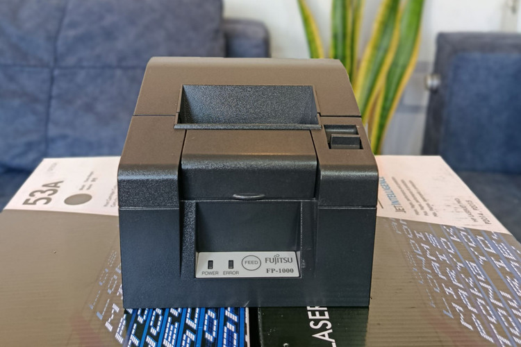 نمای جلوی فیش پرینتر Fujitsu FP-1000 استوک