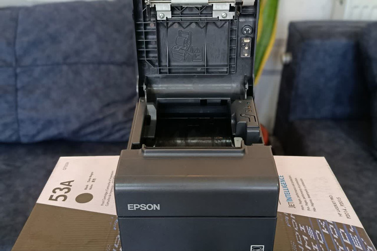 داخل فیش پرینتر Epson TM‑T20 حرارتی استوک – مشاهده هد و رول کاغذ